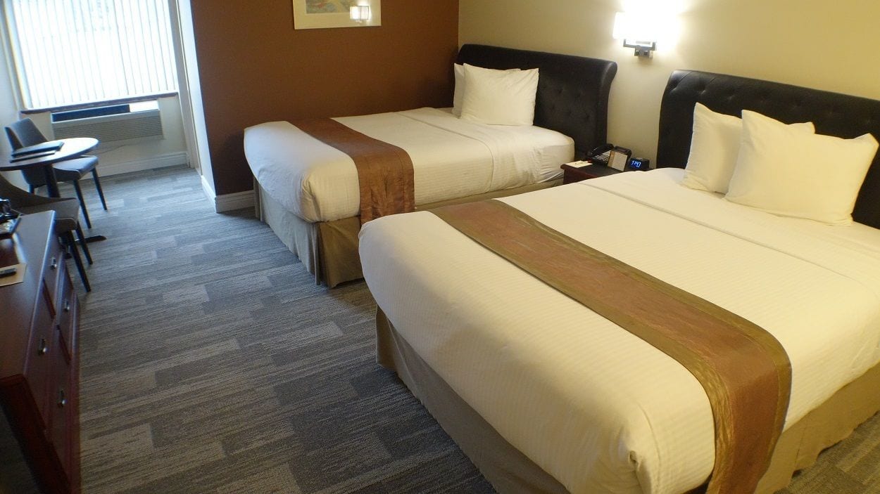 The Peninsula Inn & Resort