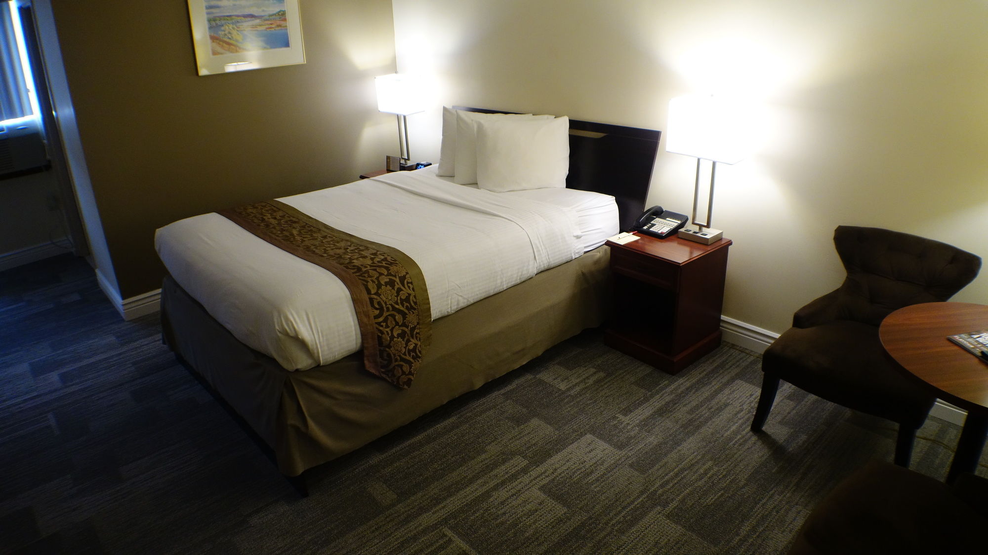 The Peninsula Inn & Resort