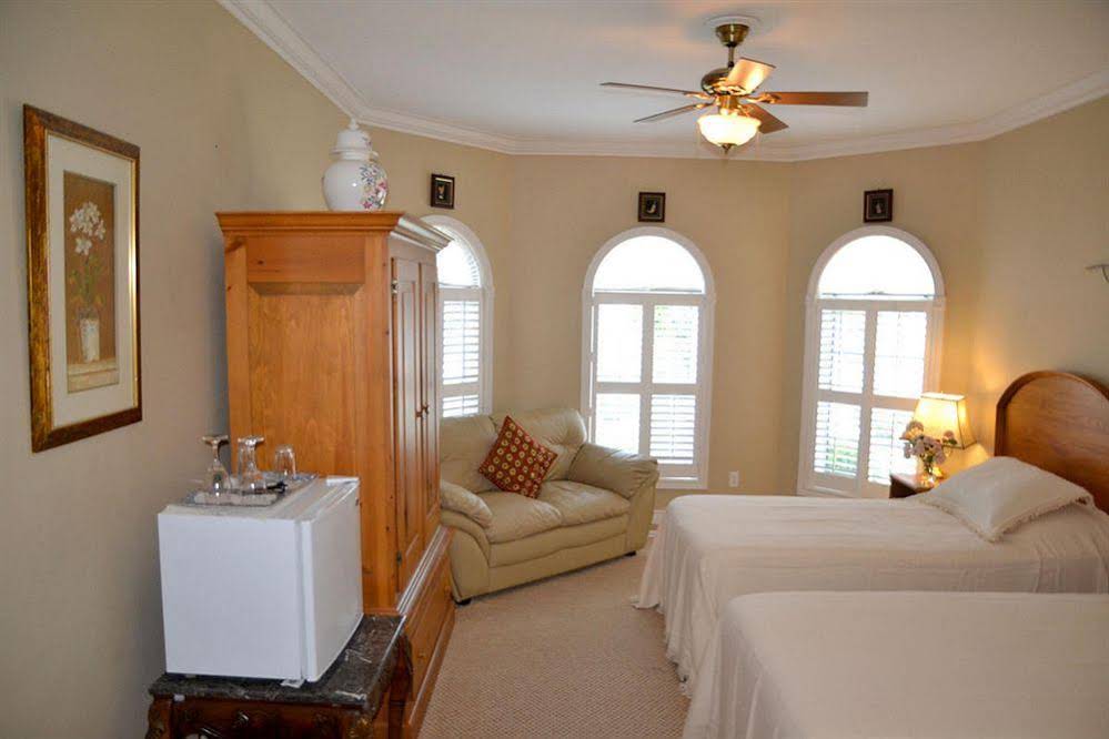 Graystone Bed And Breakfast