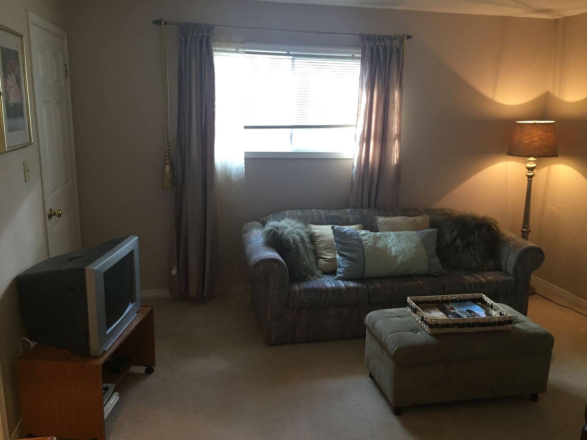 Niagara-on-the-Lake Furnished Rentals & Suites