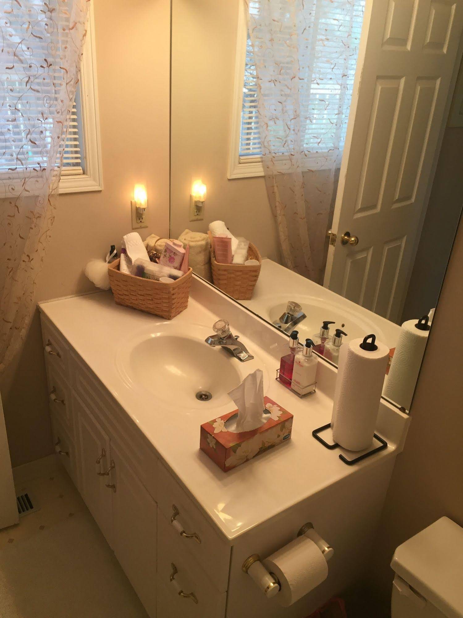 Niagara-on-the-Lake Furnished Rentals & Suites