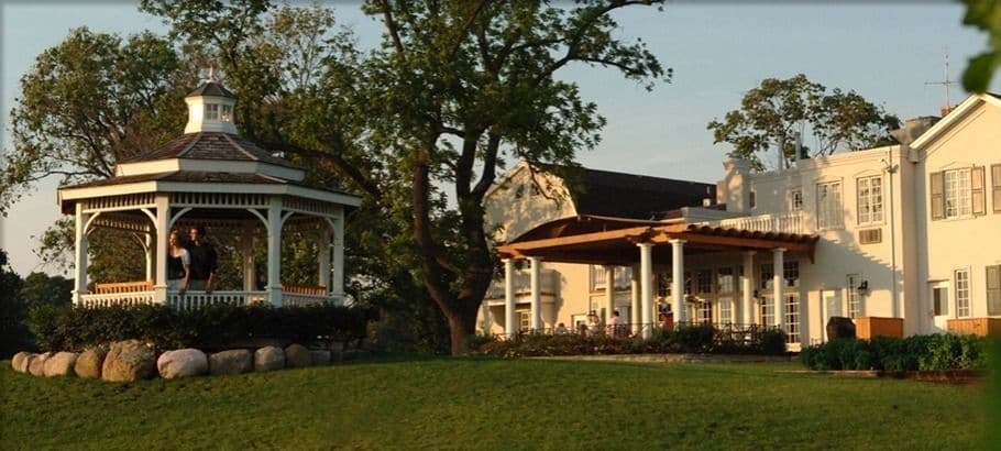 Riverbend Inn & Vineyard