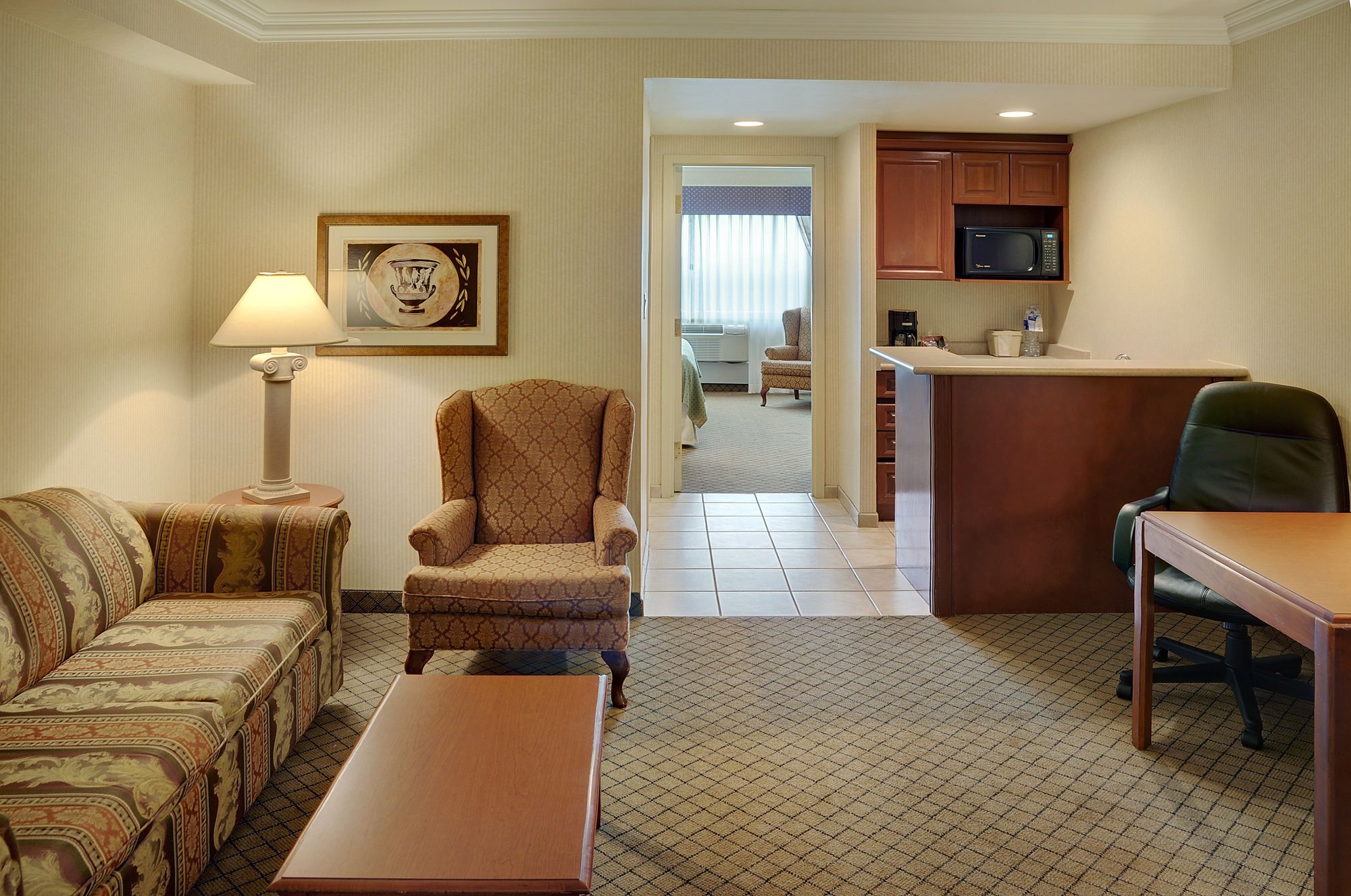 Holiday Inn Hotel & Suites Oakville @ Bronte