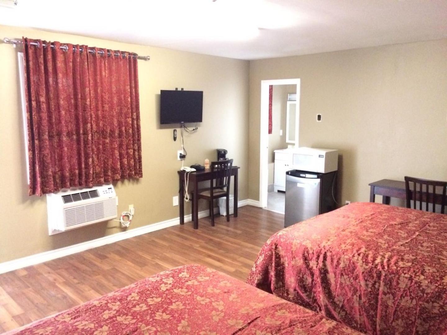 Knights Inn Oshawa