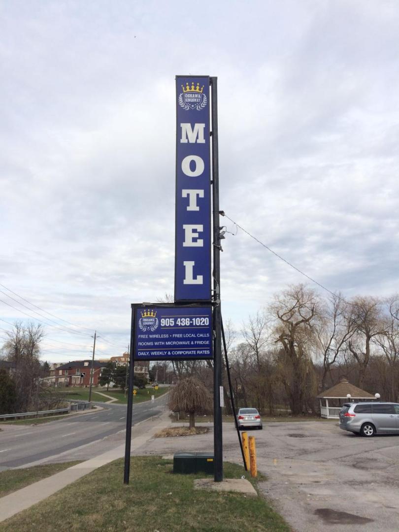 Knights Inn Oshawa