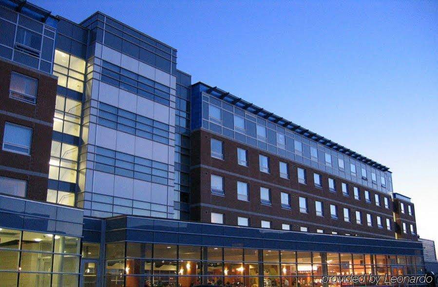 Residence & Conference Centre – Oshawa