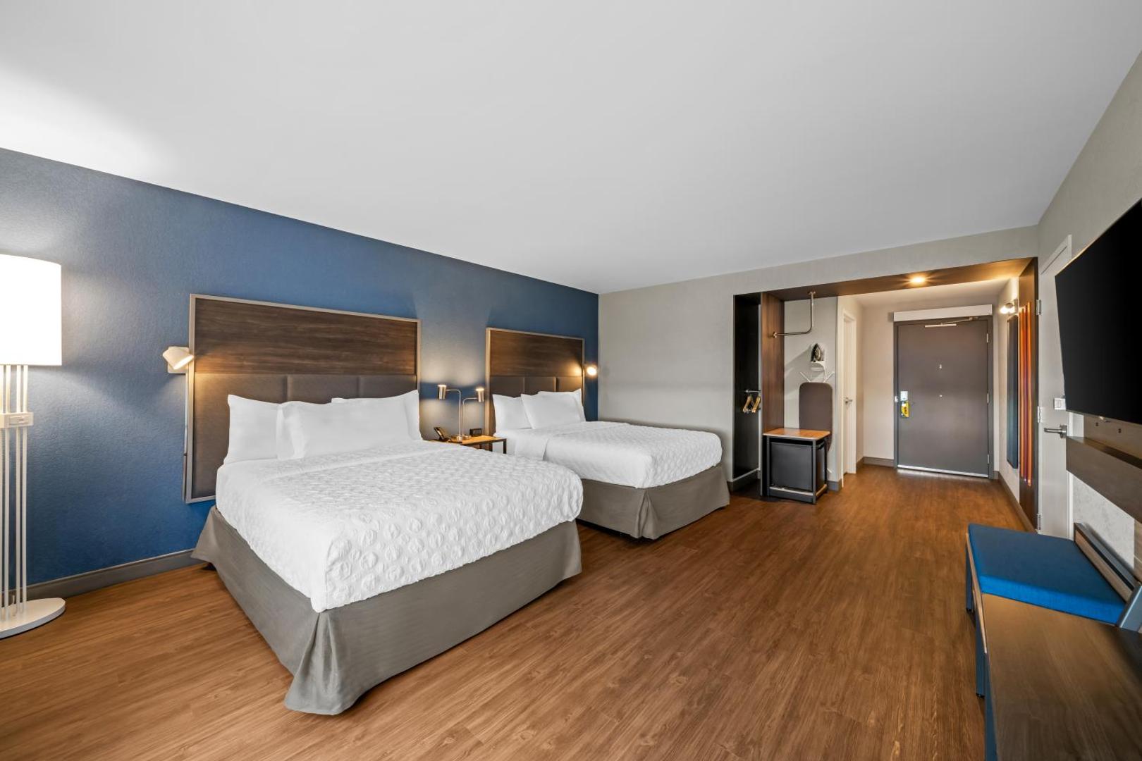 Tru by Hilton Oshawa