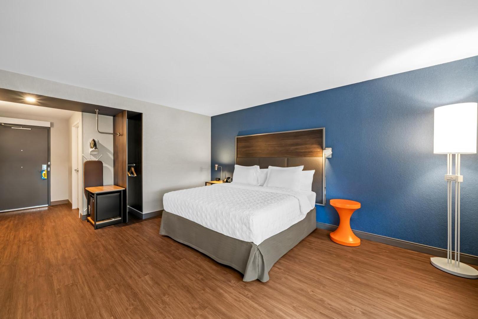 Tru by Hilton Oshawa