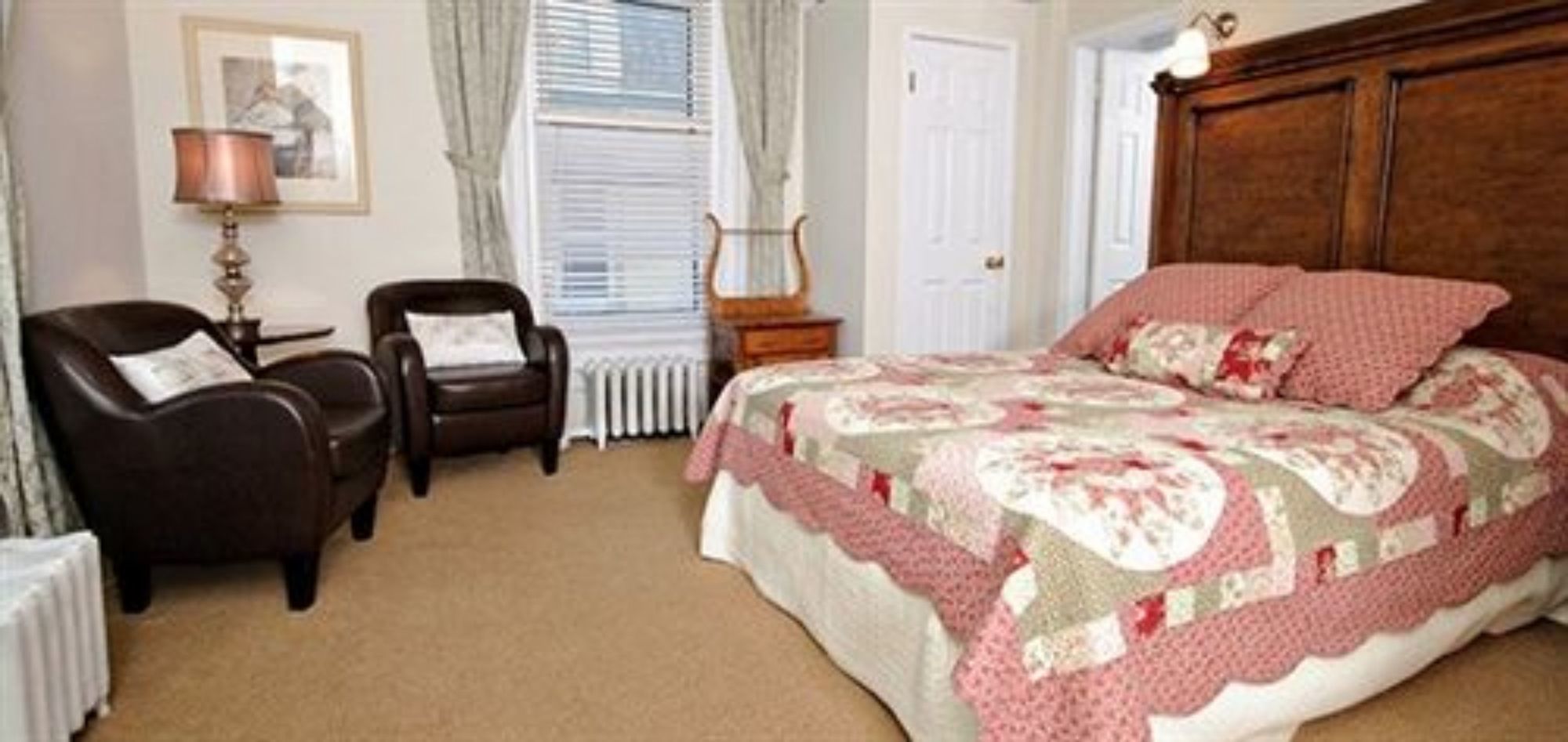 Auberge Mcgee's Inn