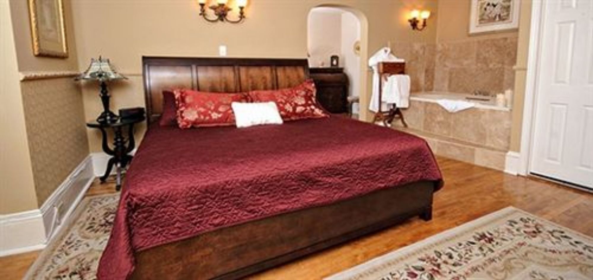 Auberge Mcgee's Inn
