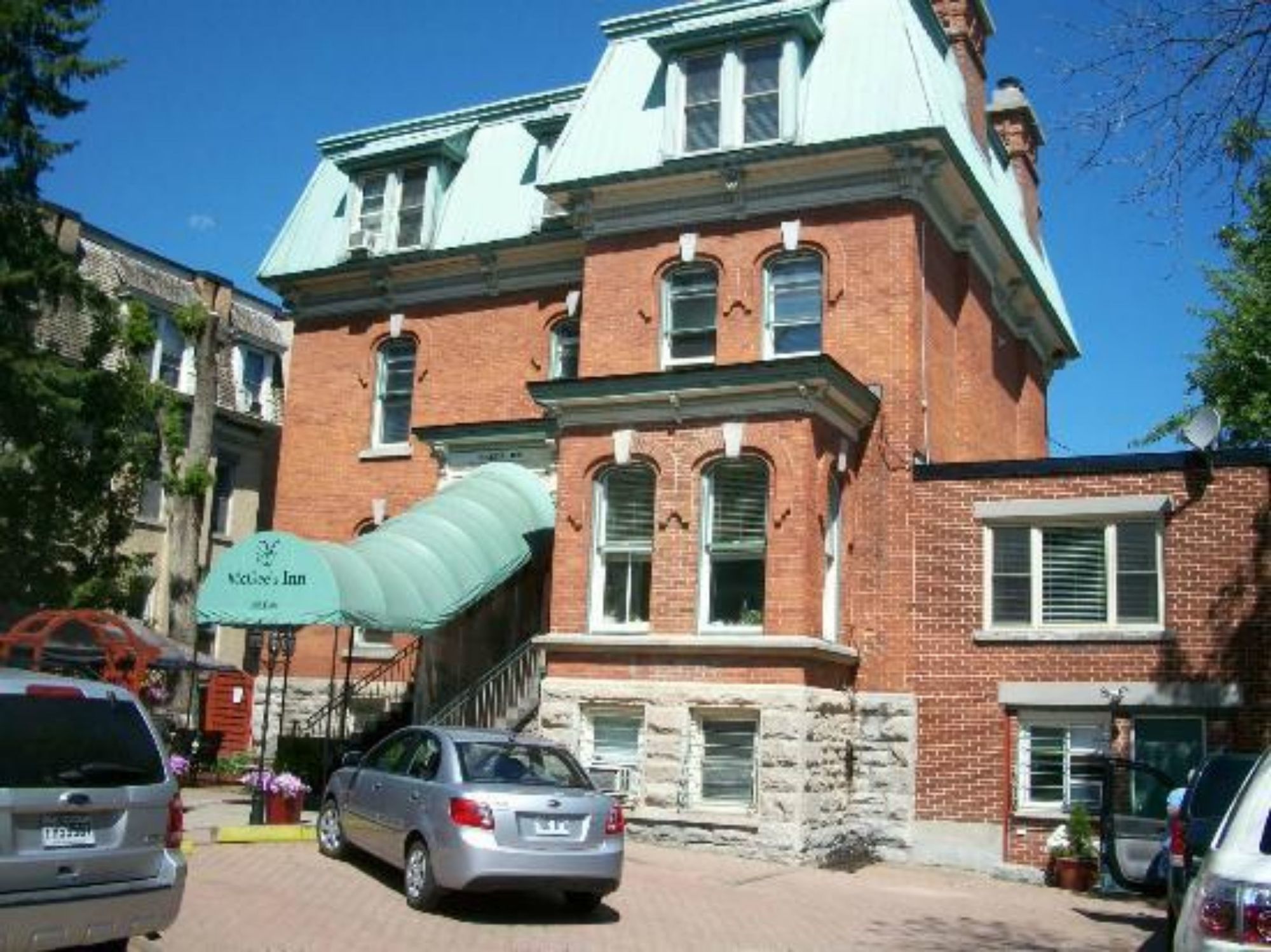 Auberge Mcgee's Inn