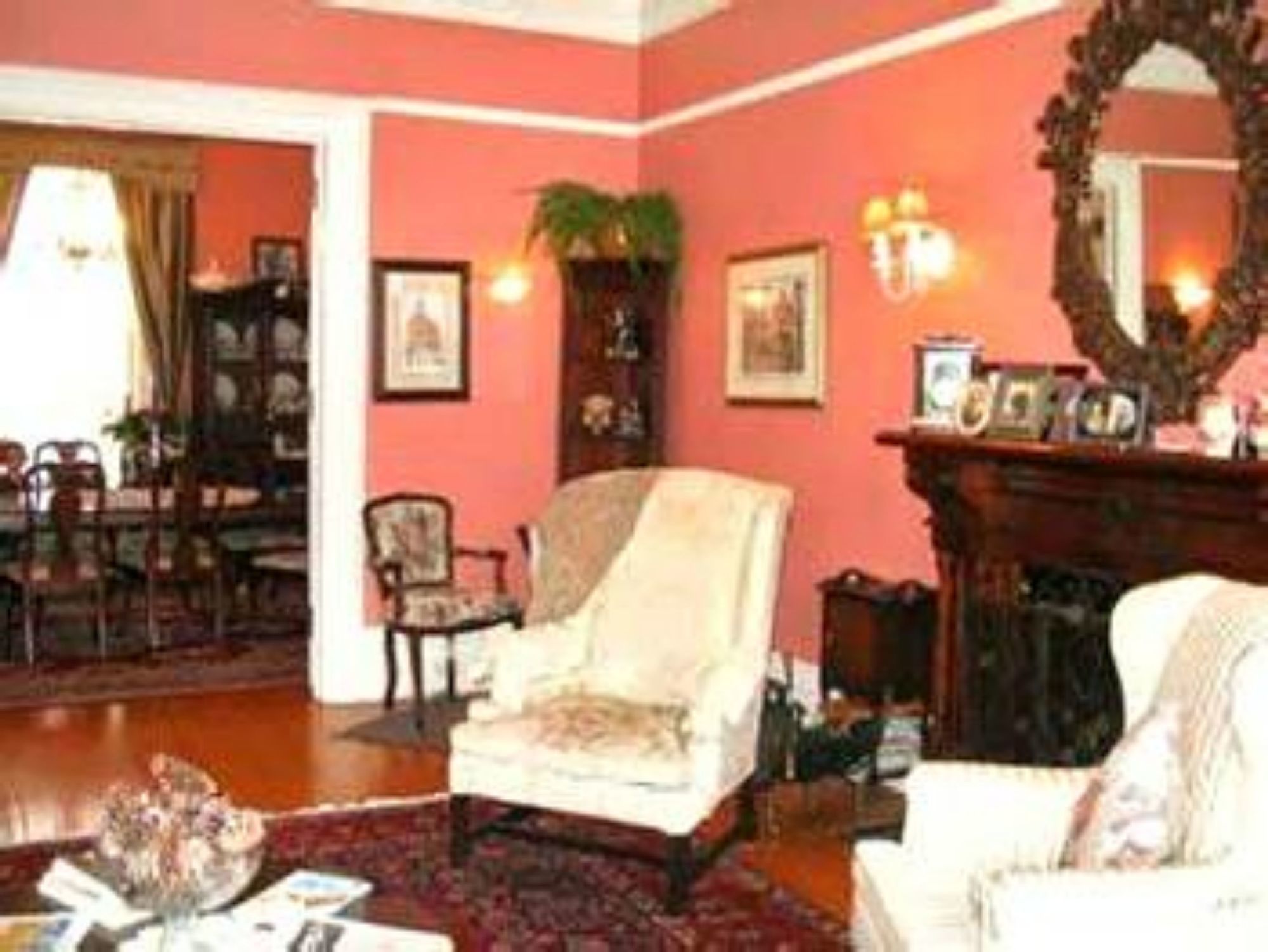 Auberge Mcgee's Inn