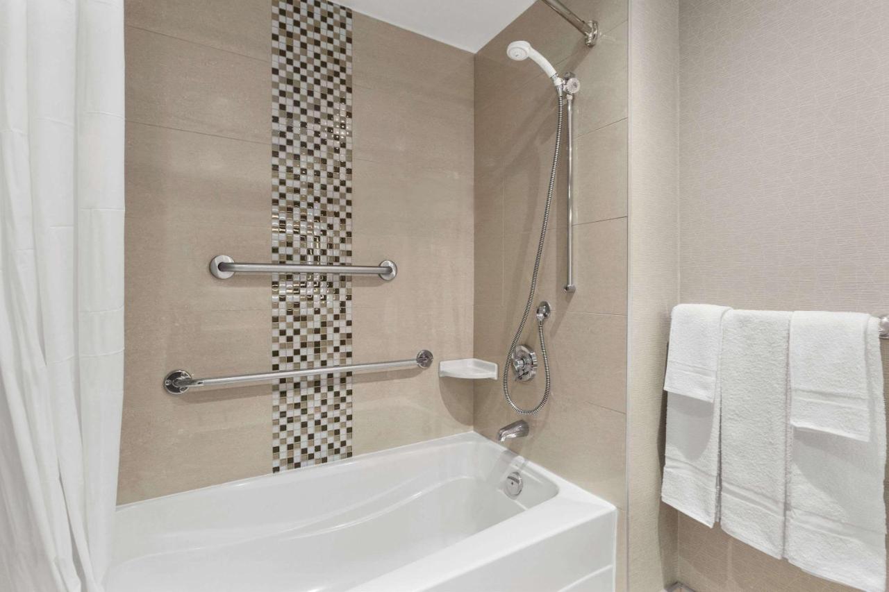 Days Inn by Wyndham Ottawa