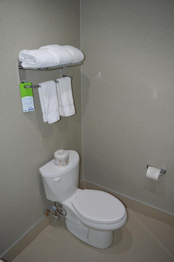 Days Inn by Wyndham Ottawa
