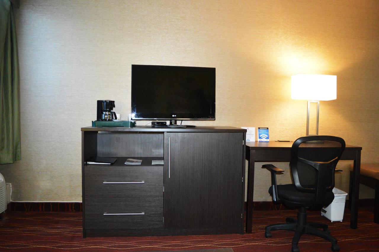 Days Inn by Wyndham Ottawa
