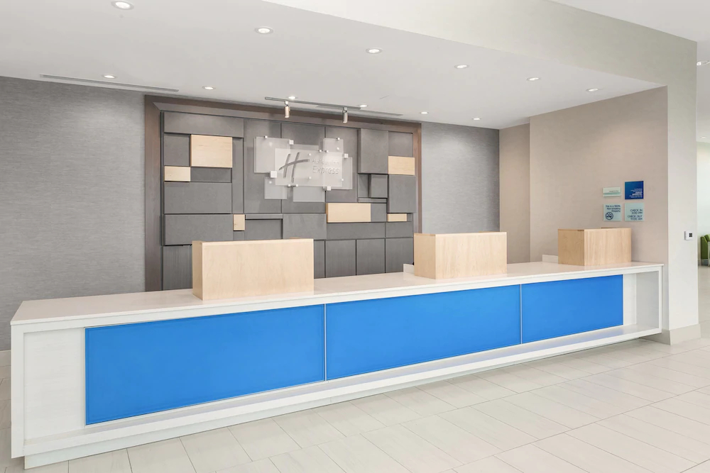 Holiday Inn Express & Suites Downtown Ottawa East