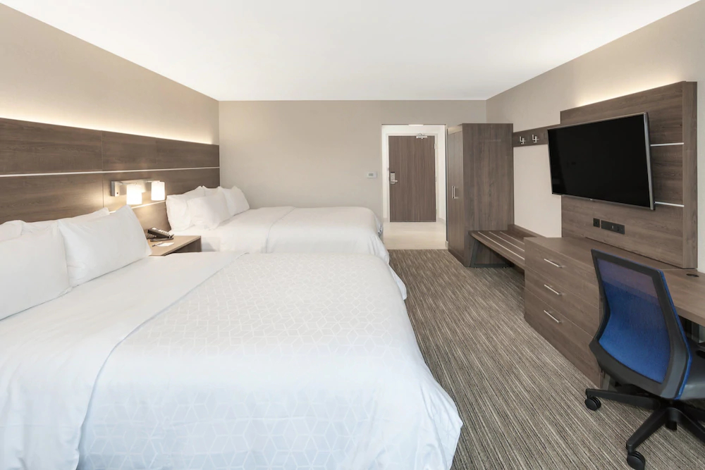Holiday Inn Express & Suites Downtown Ottawa East