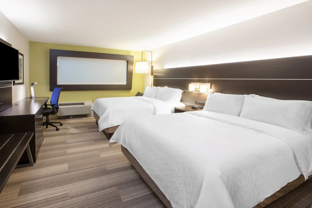 Holiday Inn Express & Suites Downtown Ottawa East