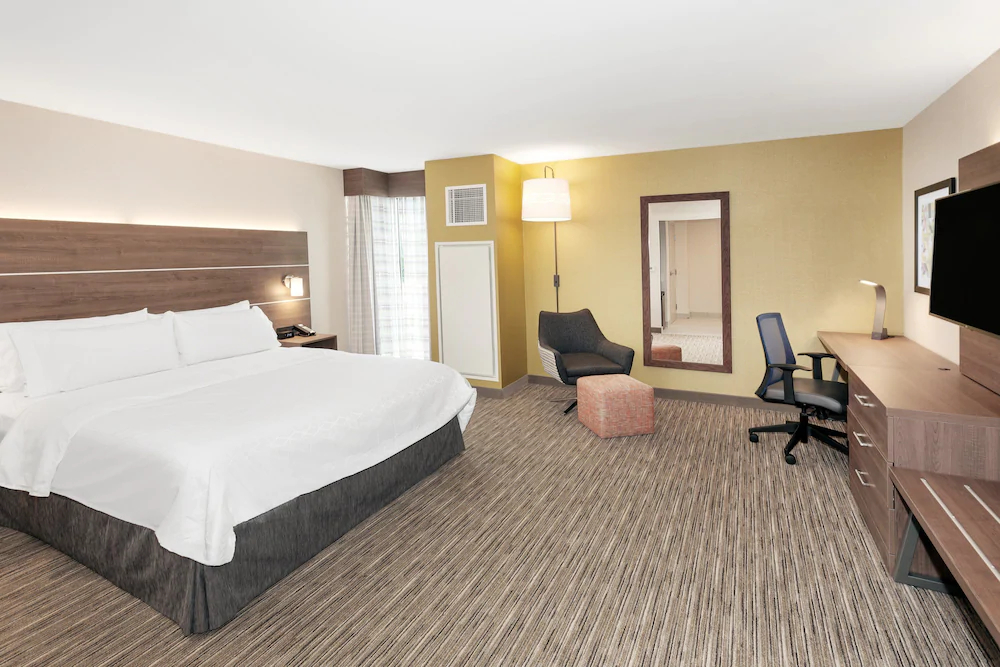 Holiday Inn Express & Suites Downtown Ottawa East