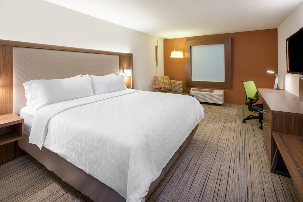 Holiday Inn Express & Suites Downtown Ottawa East