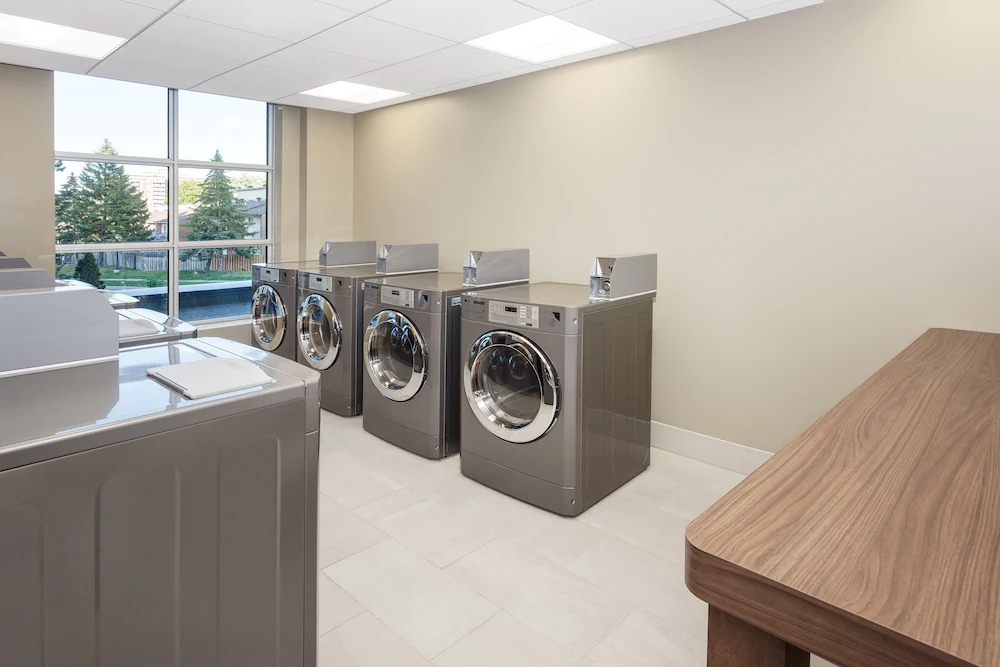 Holiday Inn Express & Suites Downtown Ottawa East