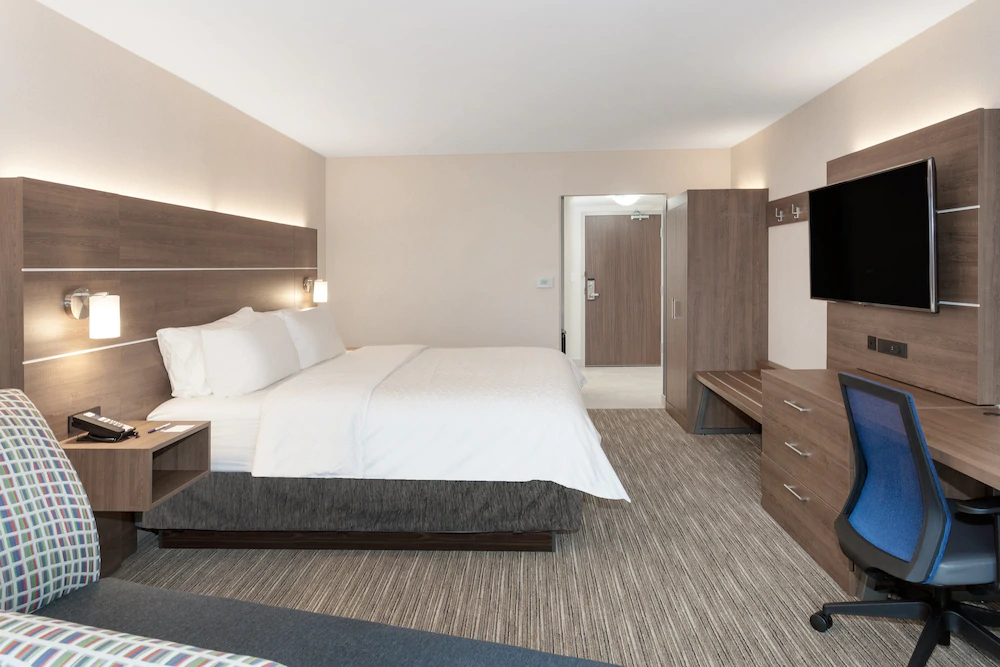 Holiday Inn Express & Suites Downtown Ottawa East