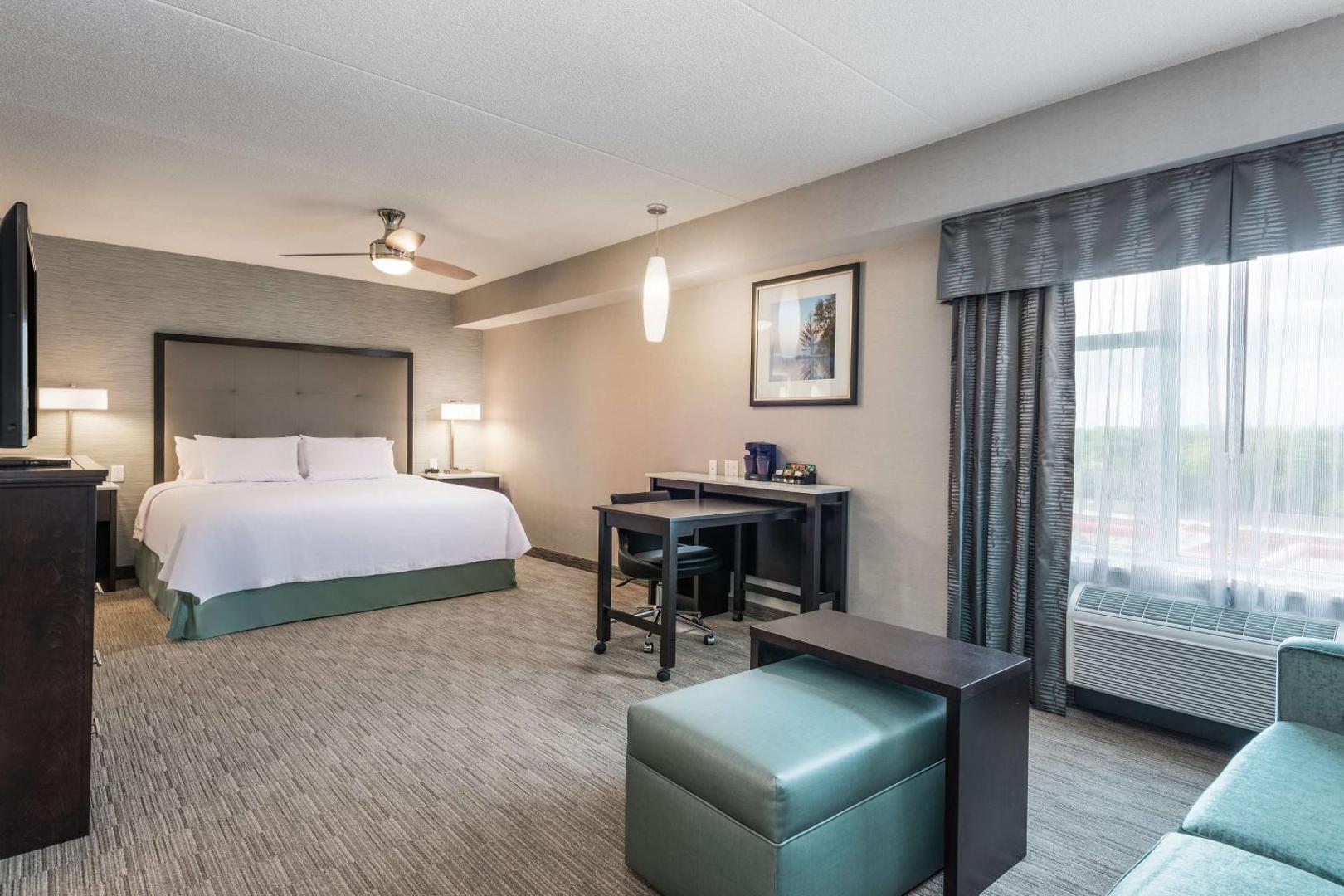 Homewood Suites by Hilton Ottawa Airport