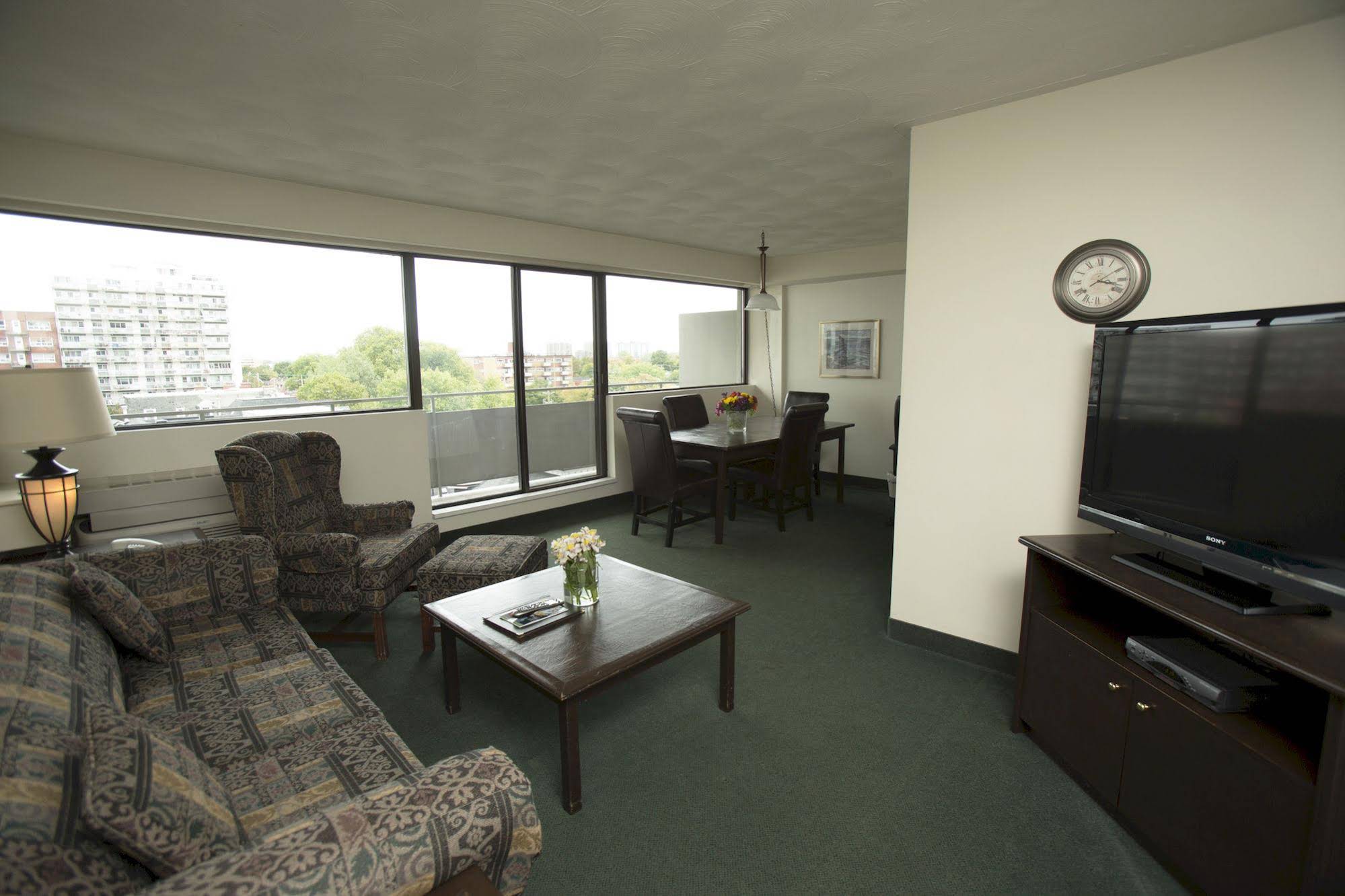 The Business Inn