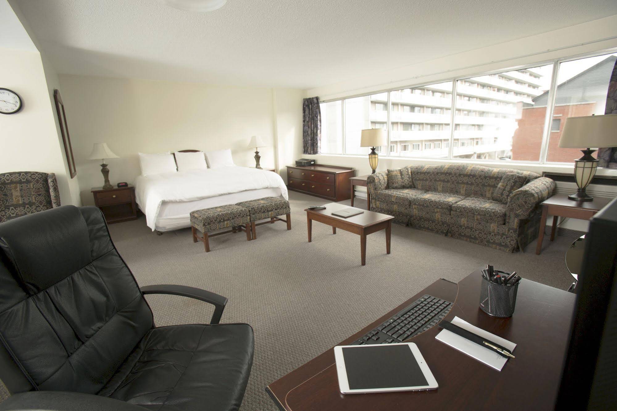 The Business Inn