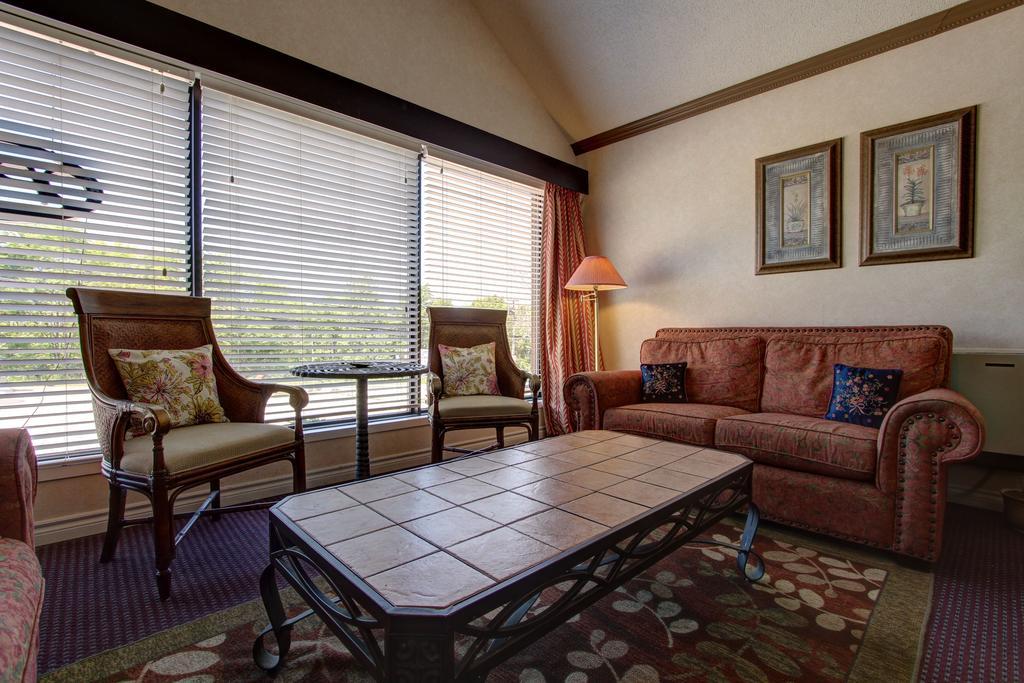 Owen Sound Inn