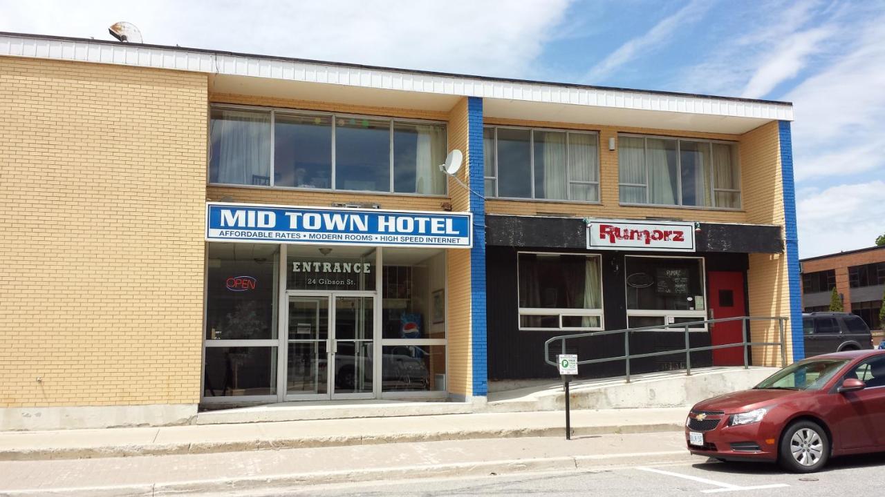 Mid-Town Hotel