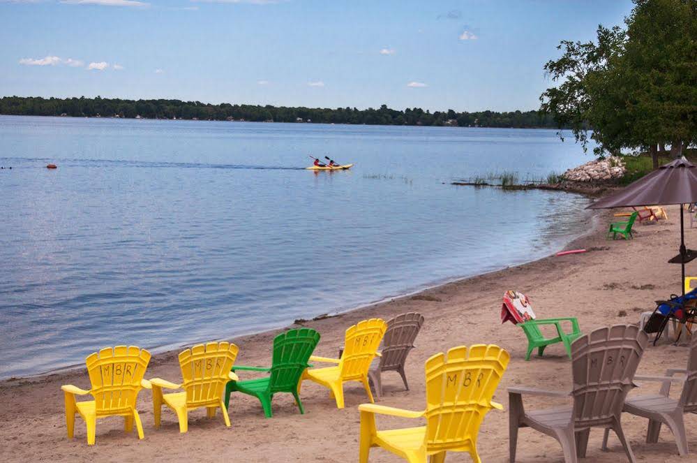 Great Blue Resorts McCreary's Beach