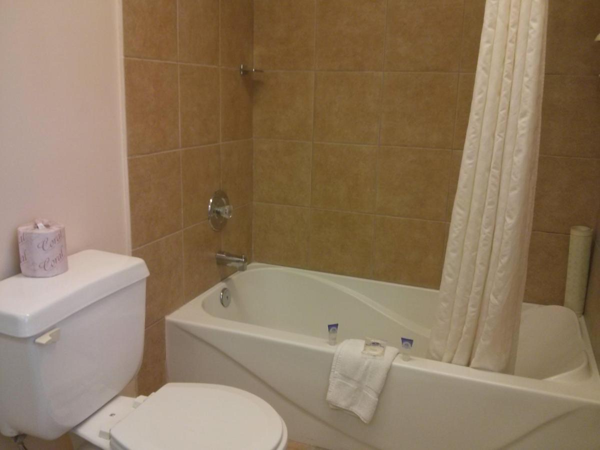 Knights Inn Port Colborne