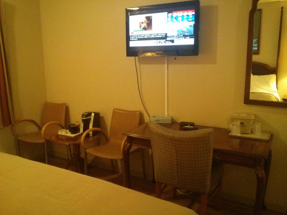 Knights Inn Port Colborne