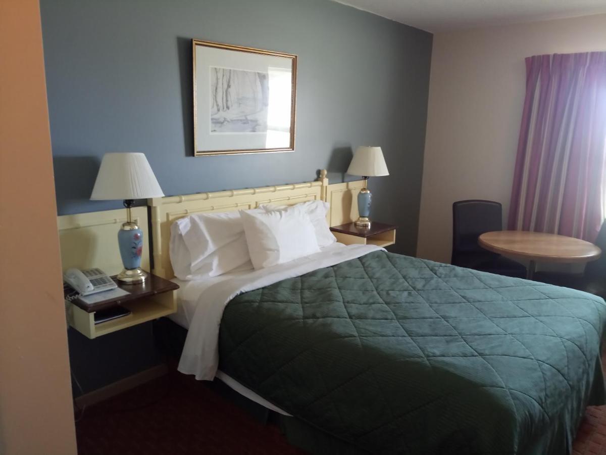 Knights Inn Port Colborne