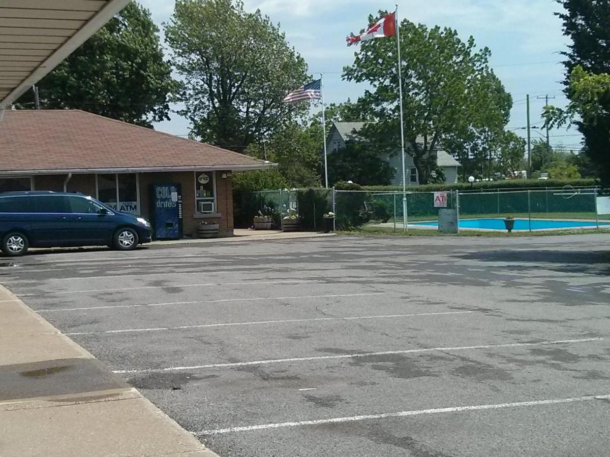 Knights Inn Port Colborne