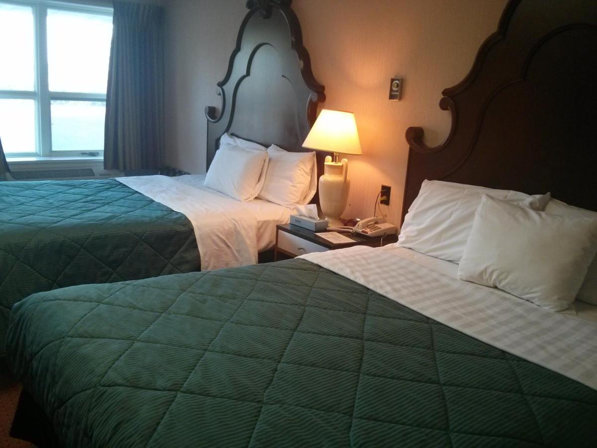 Knights Inn Port Colborne