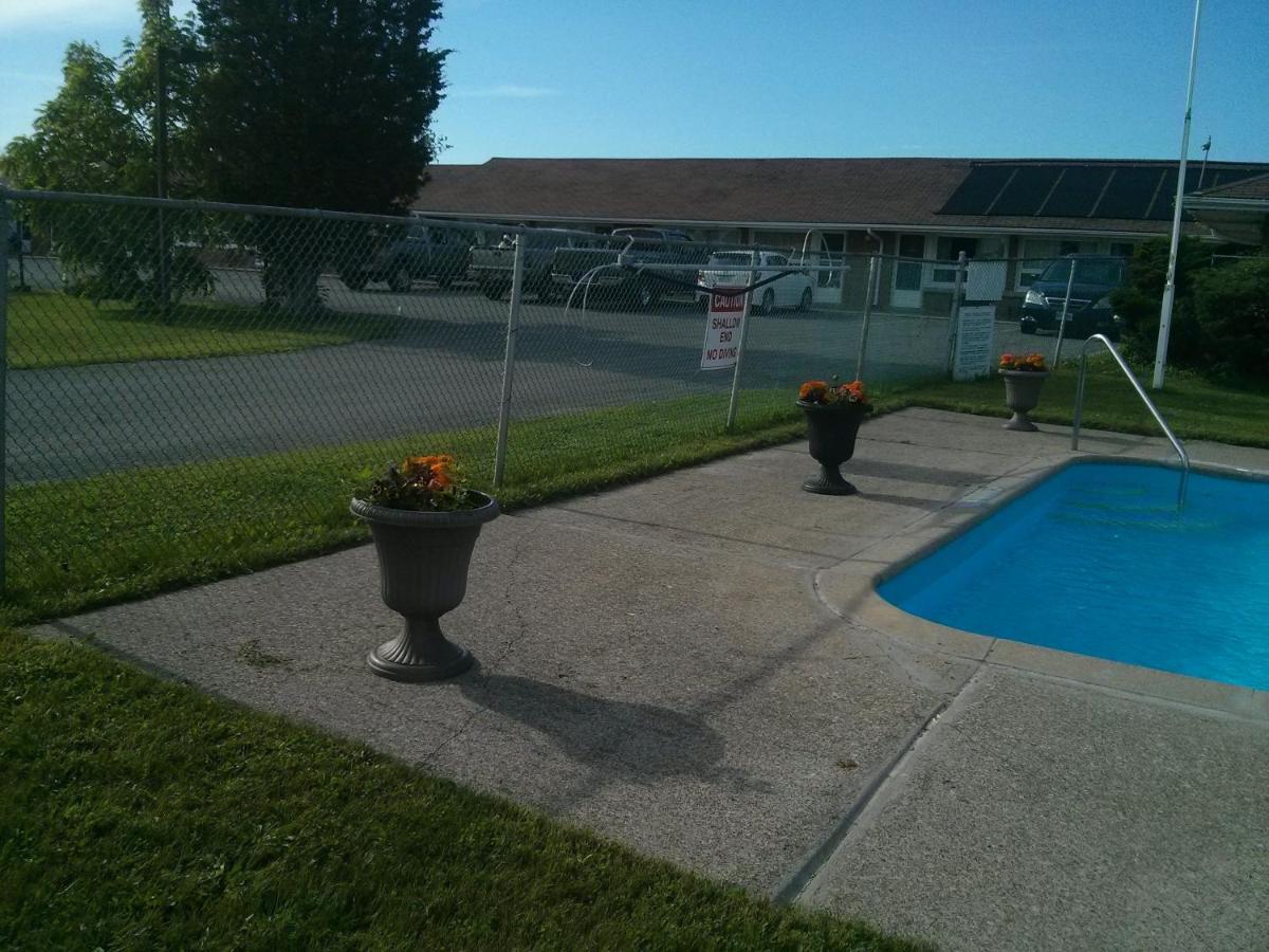 Knights Inn Port Colborne