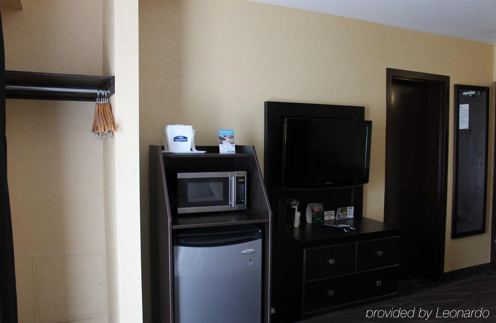 Travelodge by Wyndham Sarnia