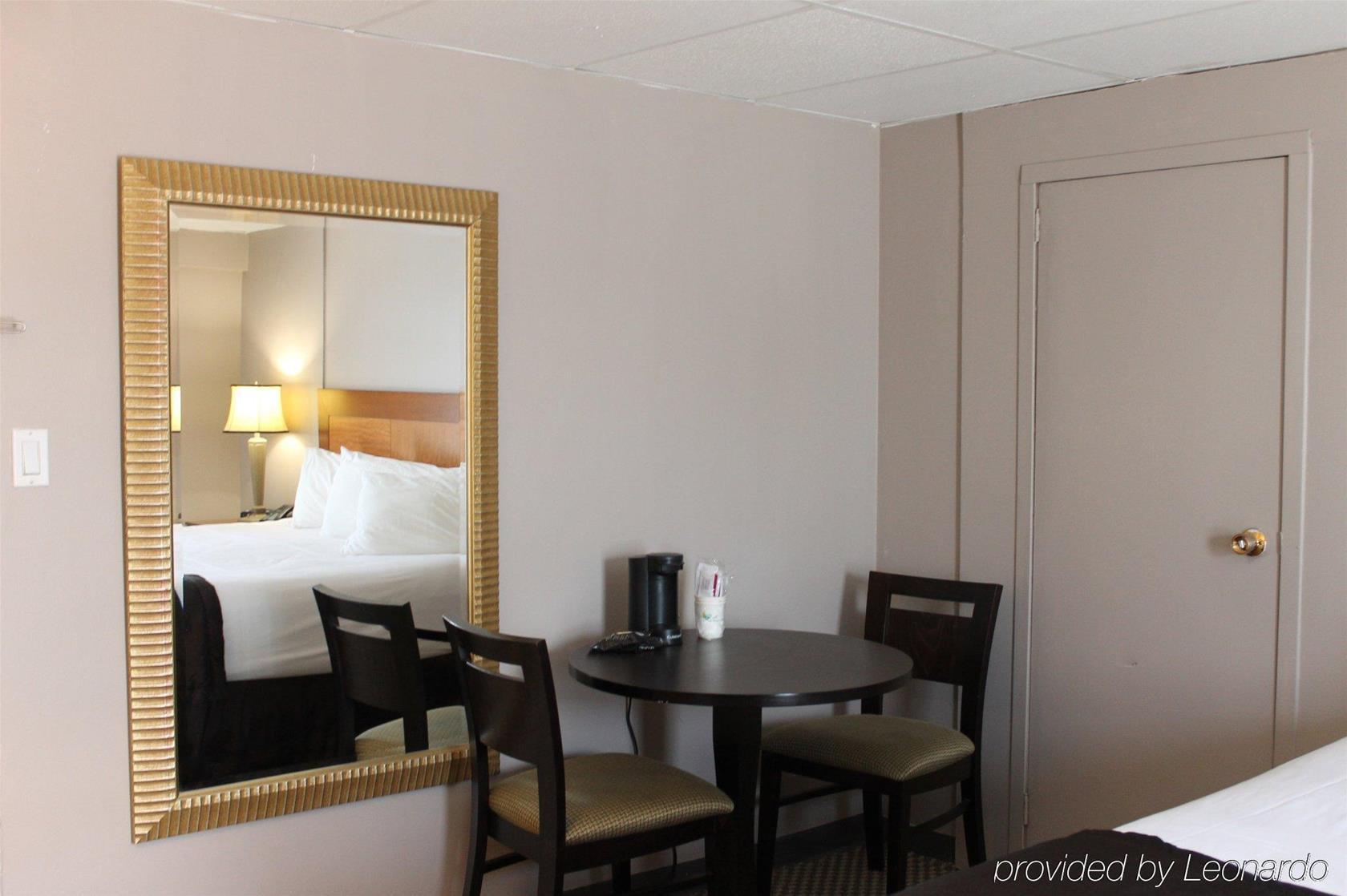 Travelodge by Wyndham Sarnia