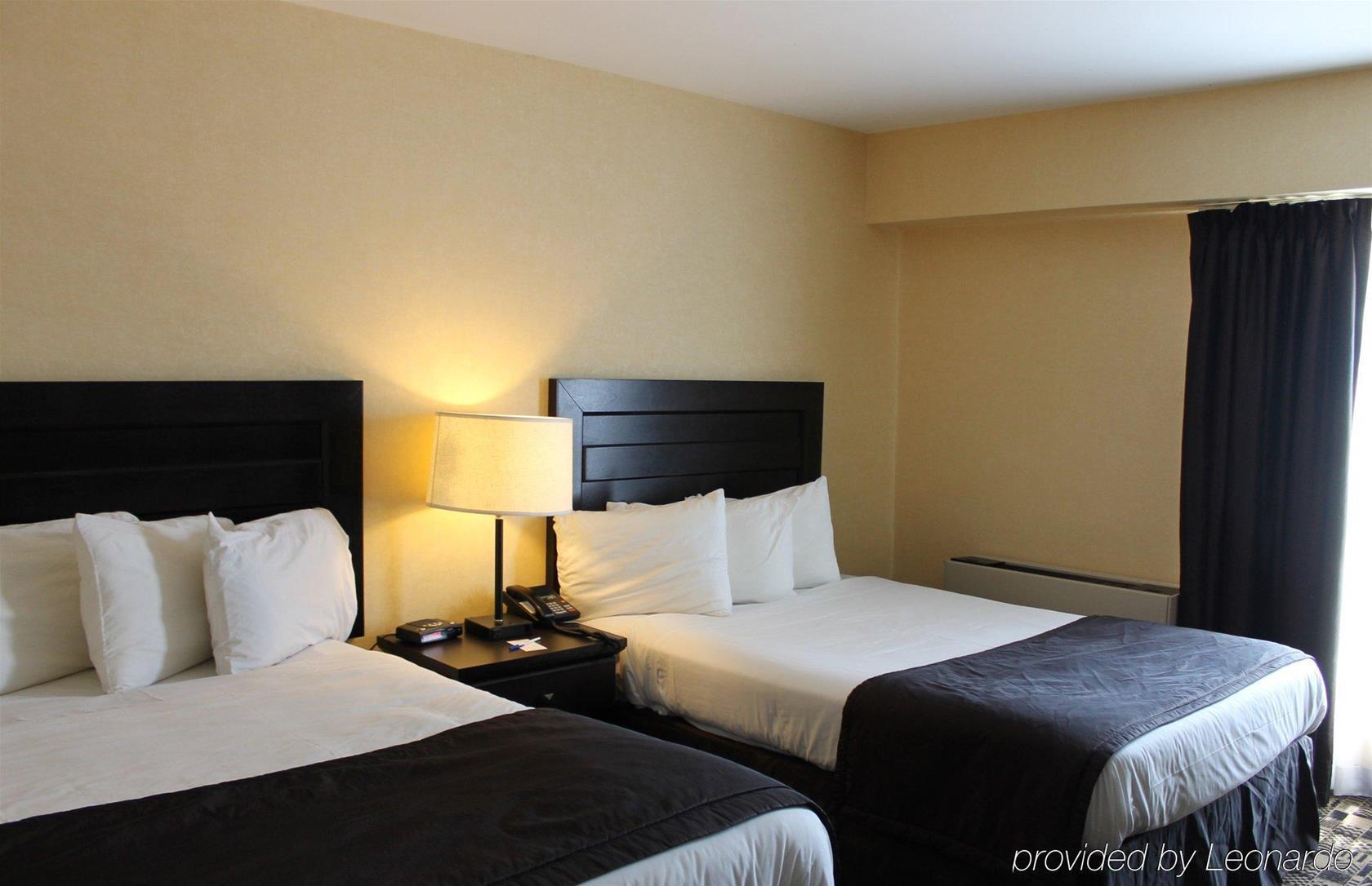 Travelodge by Wyndham Sarnia