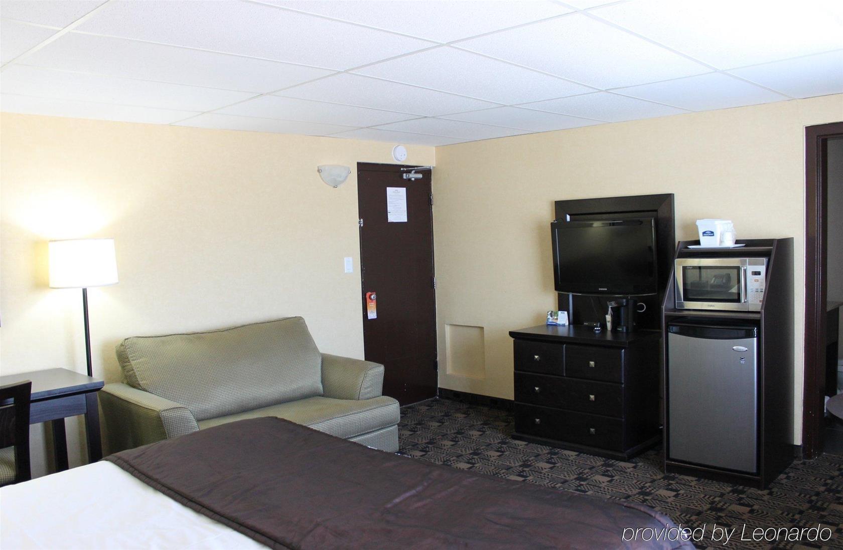 Travelodge by Wyndham Sarnia