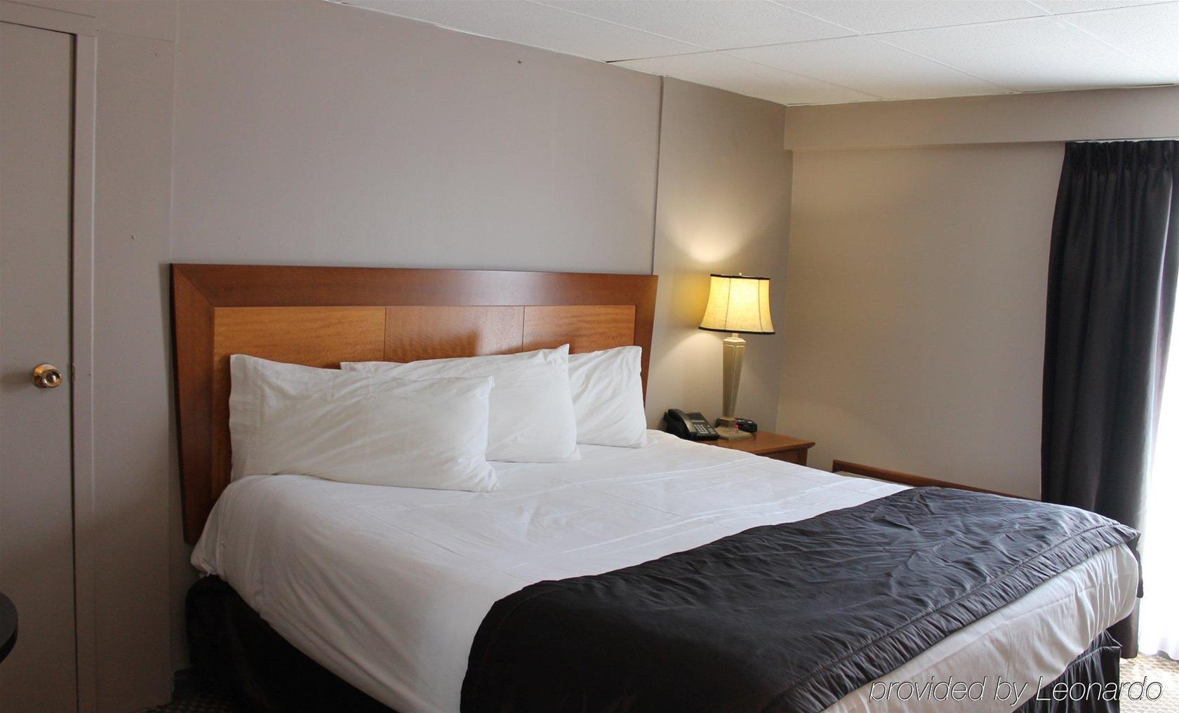 Travelodge by Wyndham Sarnia