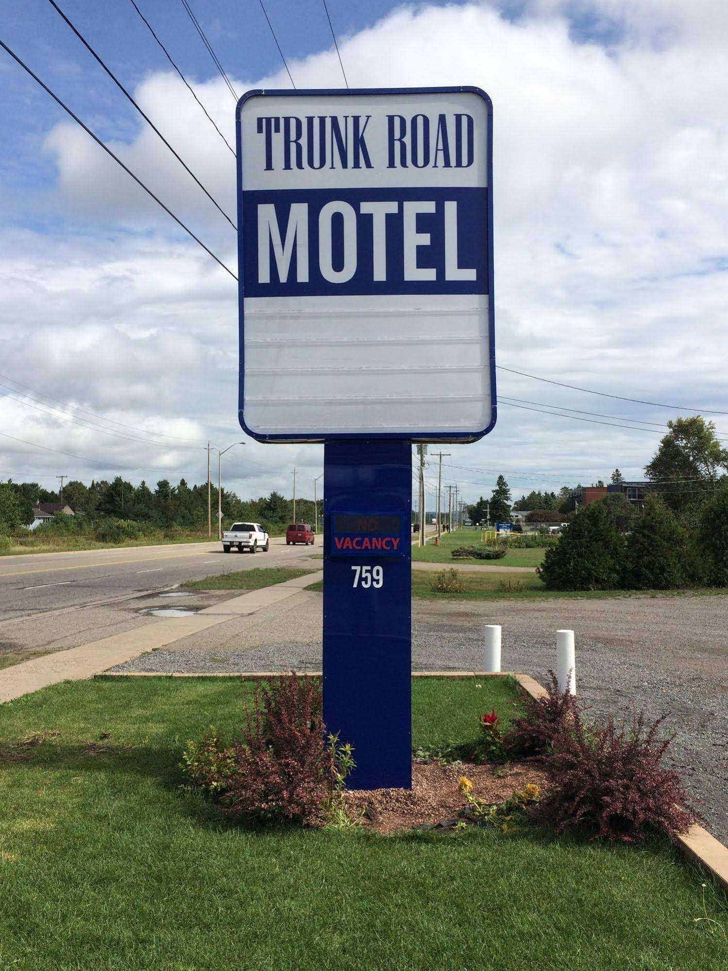 Trunk Road Motel