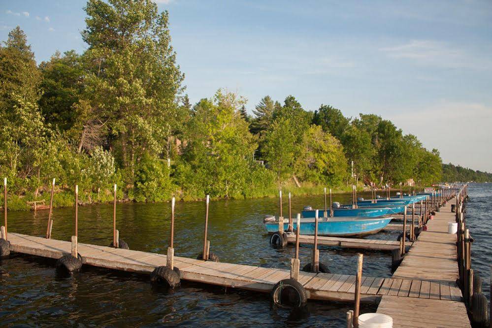 Lake Dalrymple Resort