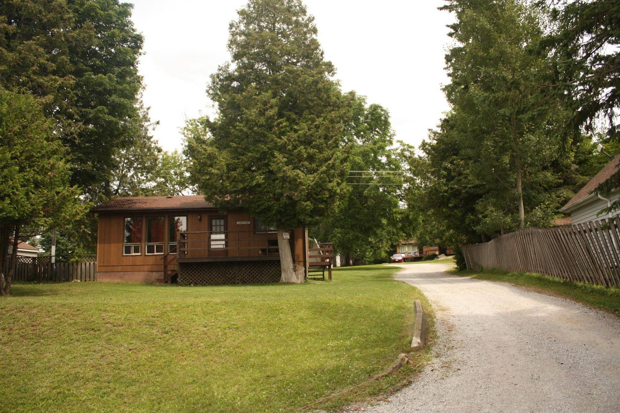Lake Dalrymple Resort