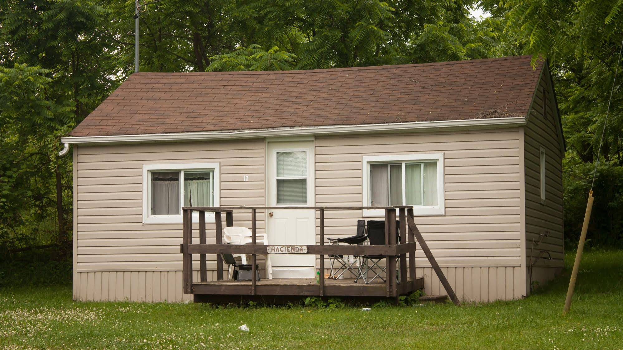 Lake Dalrymple Resort