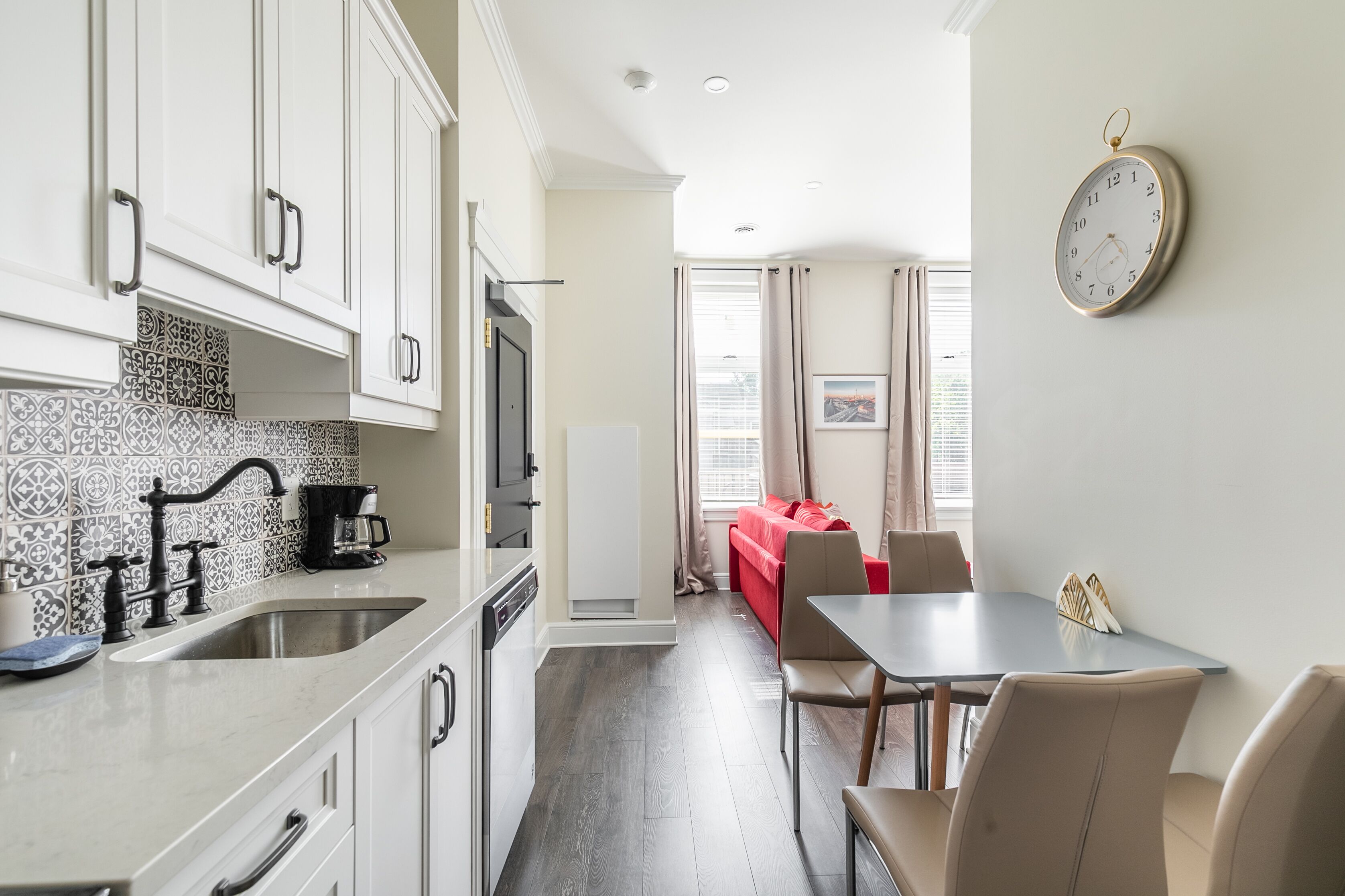 Luxury Rideau Apartments by Simply Comfort