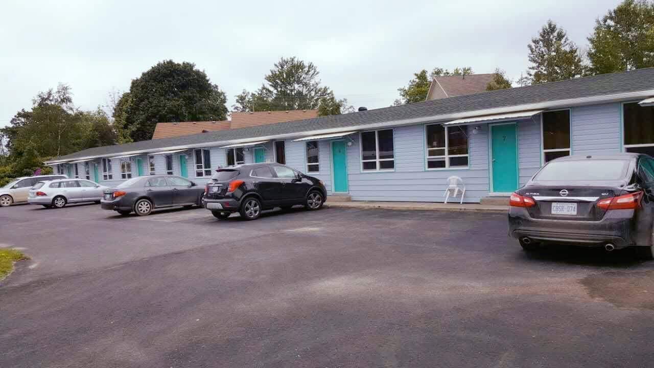 Stop 21 Motel