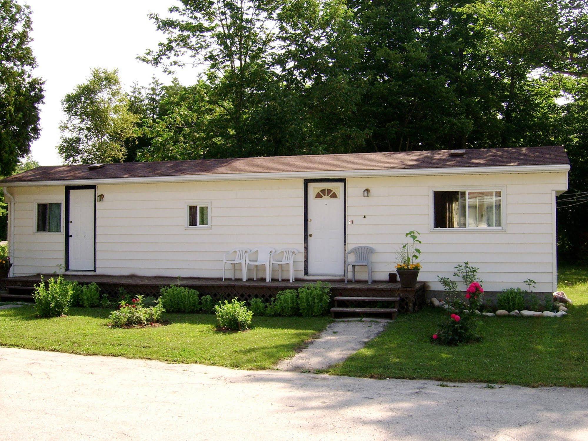 Mindemoya Motel